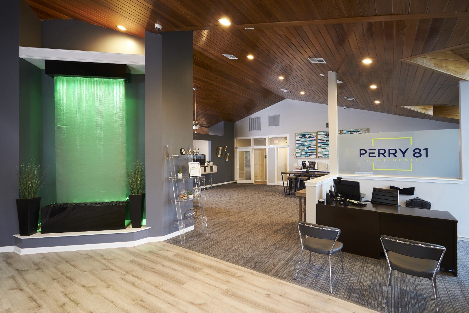 Perry 81 Image 12