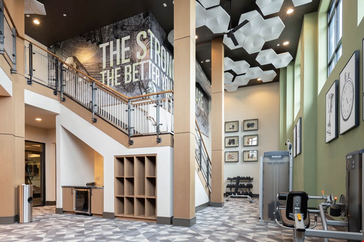 Olivian at the Realm Image 51