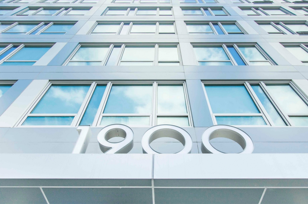 1900 Arch Street Image 1