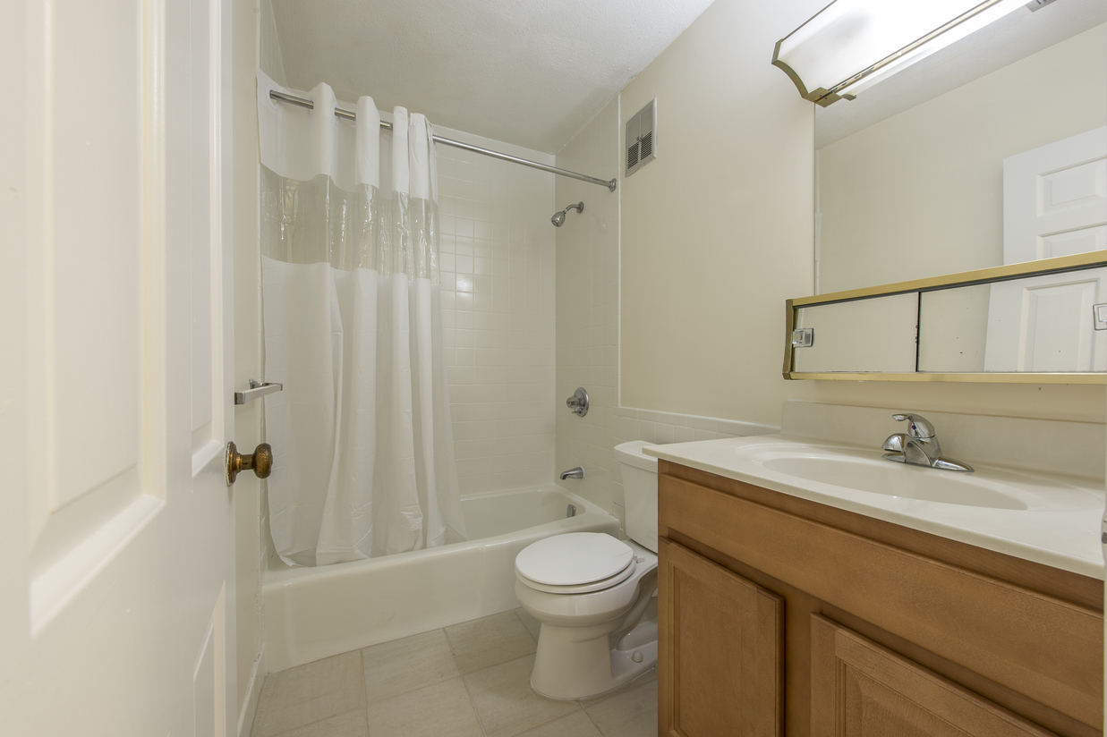 Minuteman Village Image 9