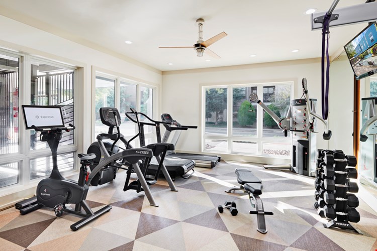 Camden Henderson Image 25