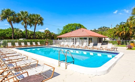 Costa Del Lago Image 2