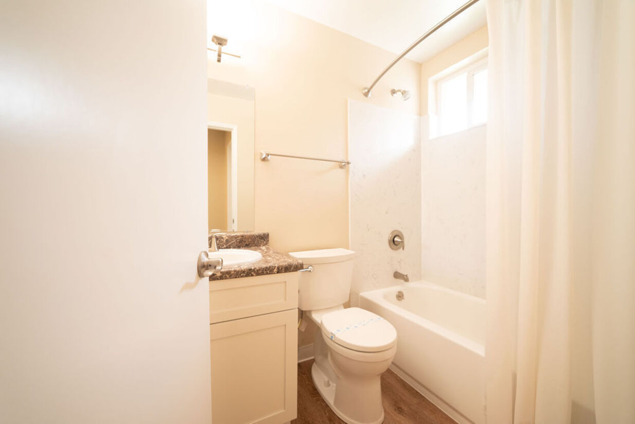 Roberts Lane Image 11