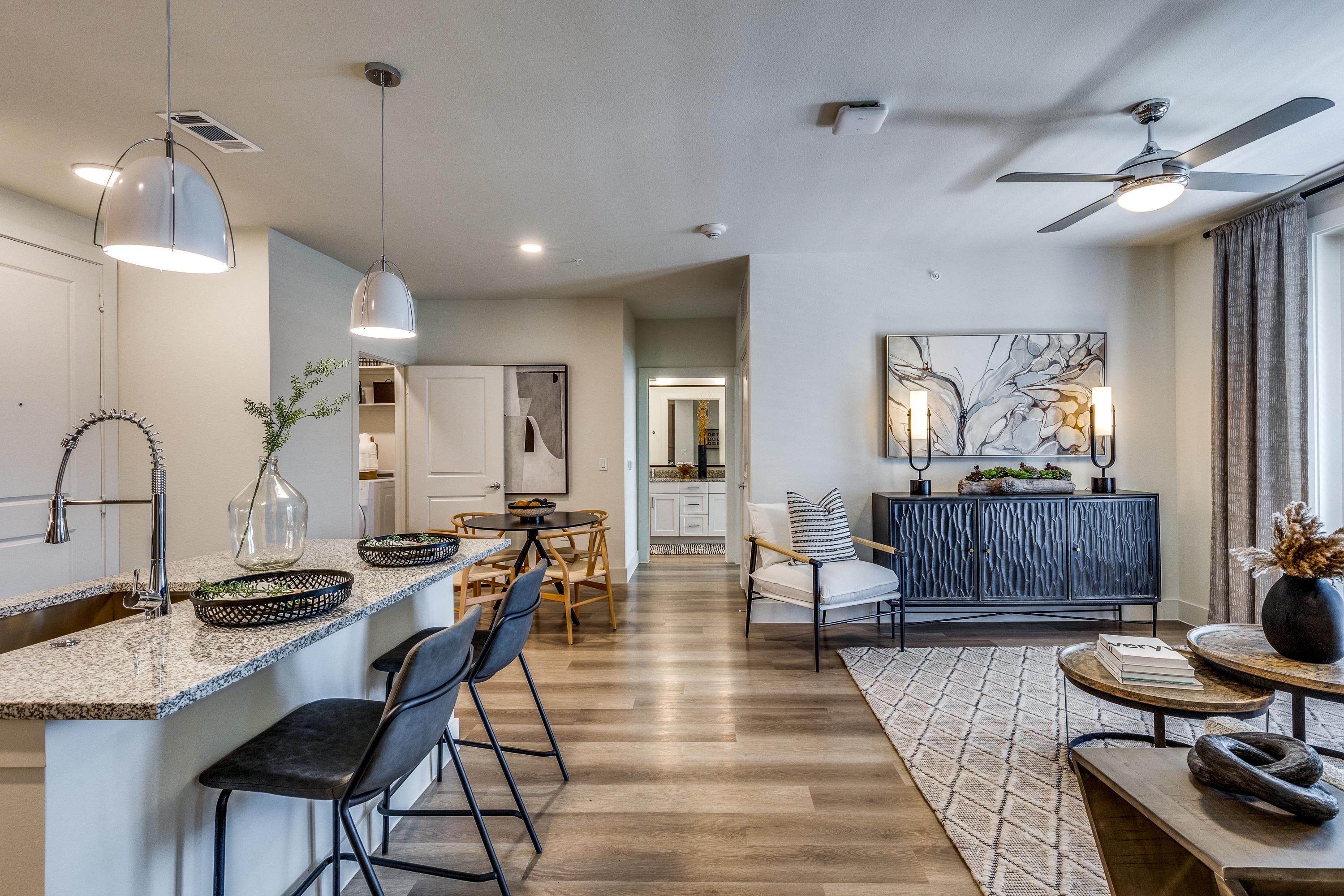 Aura Southgate Apartments Image 3