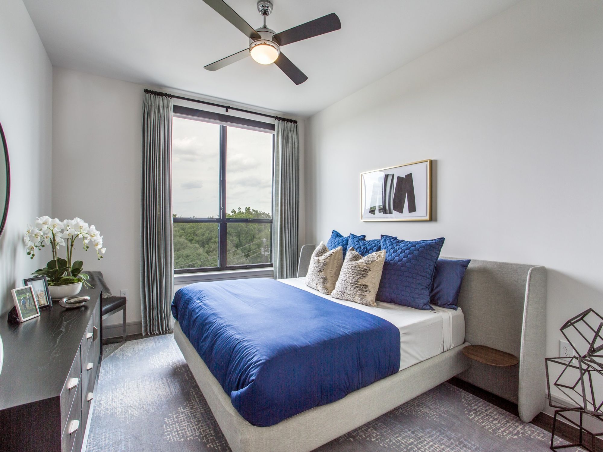 South Main Building Image 5