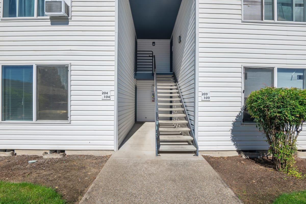 Park Avenue Village Image 2