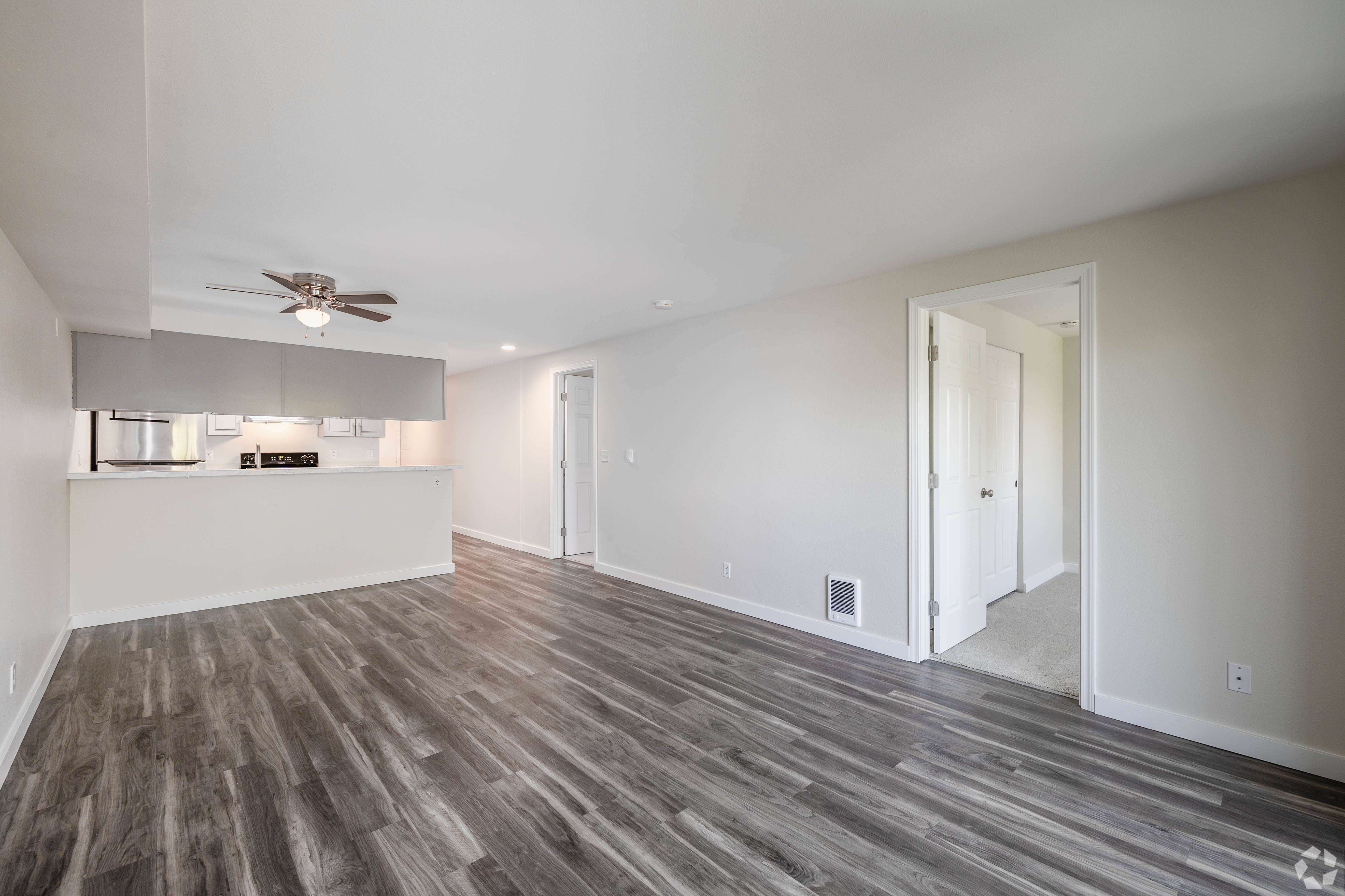 Hill Crest Apartment Homes Image 13