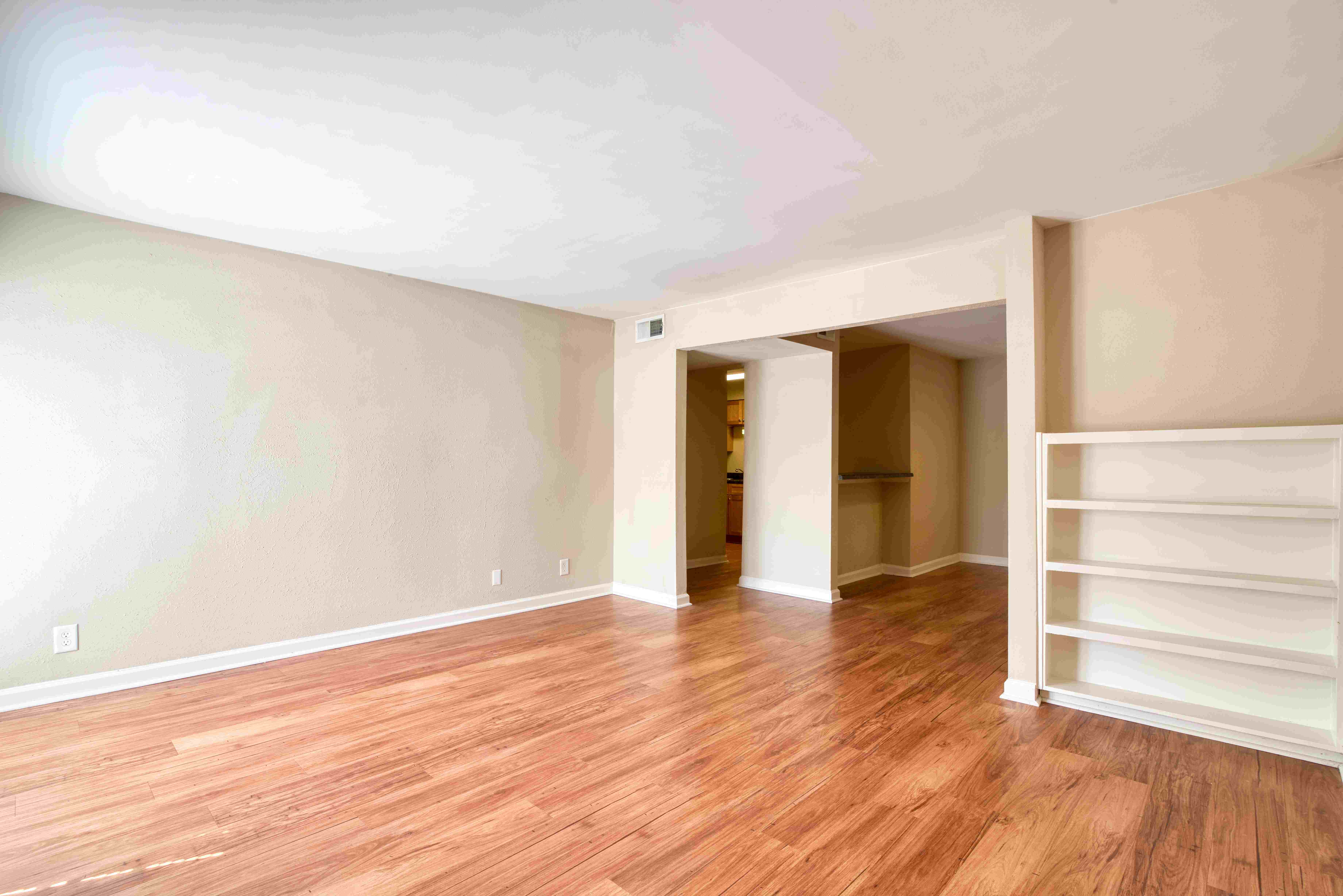 865 Bellevue Apartments Image 25