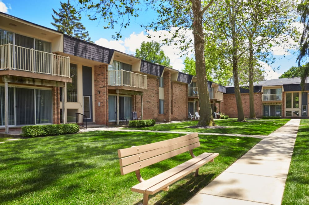 Kensington Manor Image 2