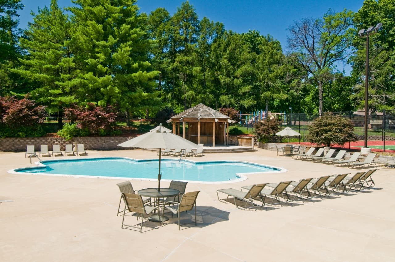 Whispering Hills Apartments Image 1