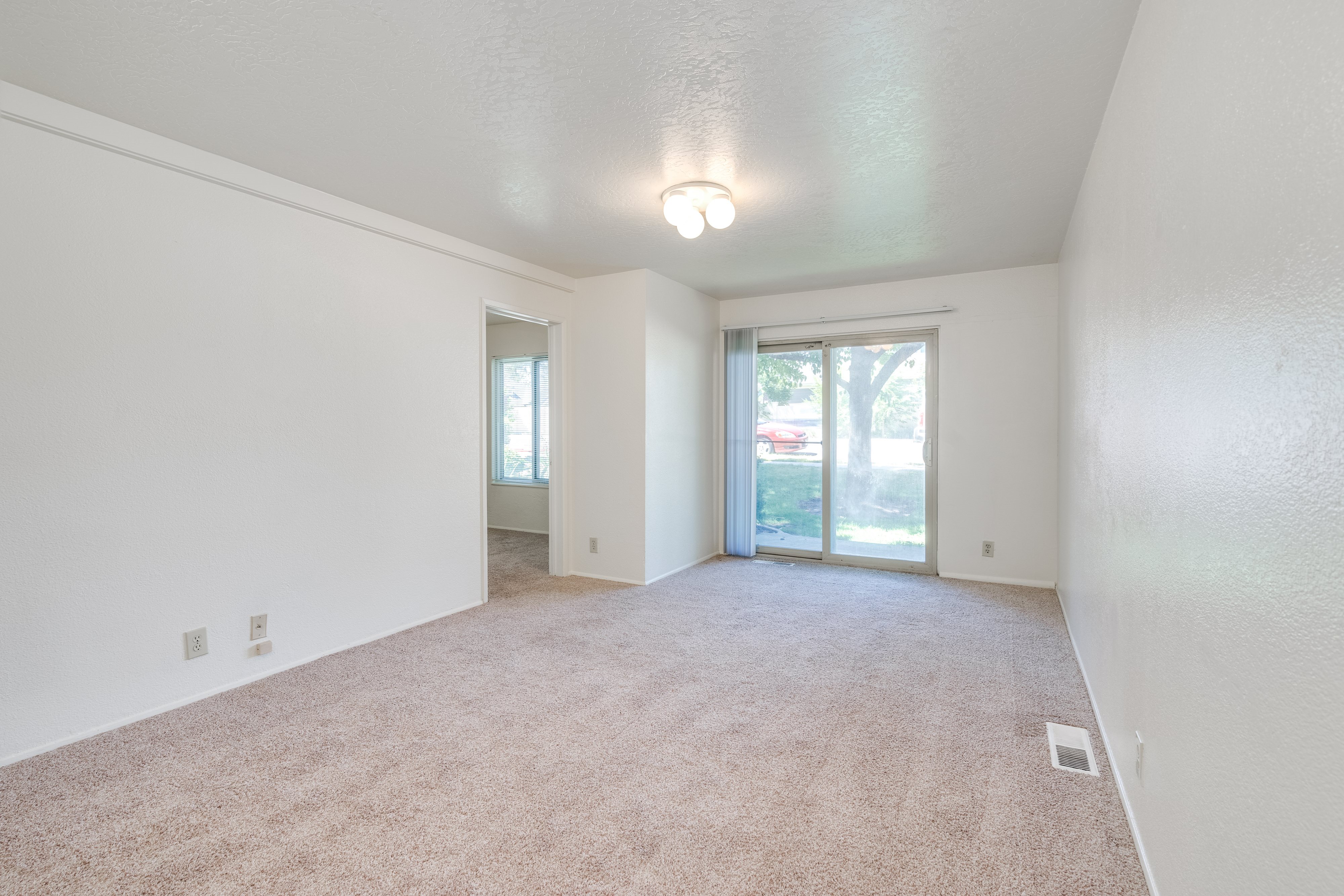 Villas at Vine Image 8