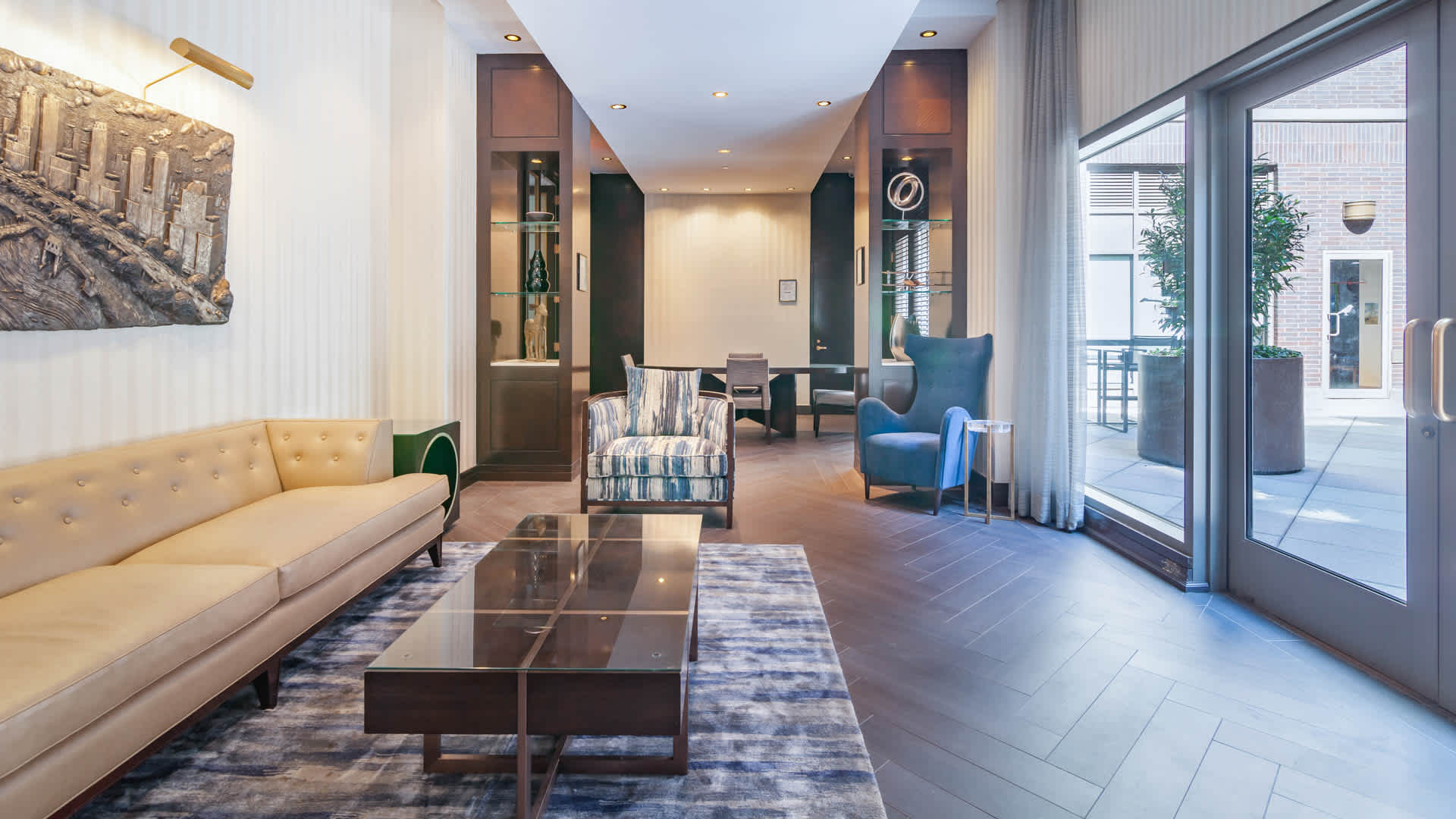 140 Riverside Boulevard Image 26