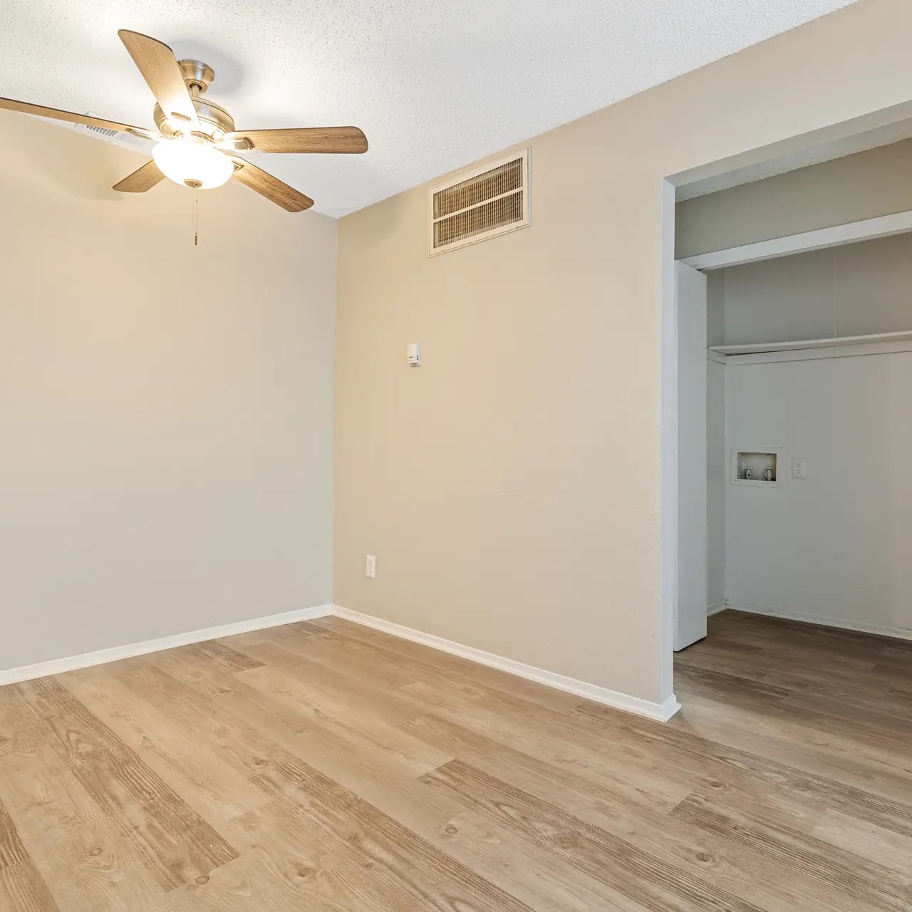 Clayton Pointe Image 15