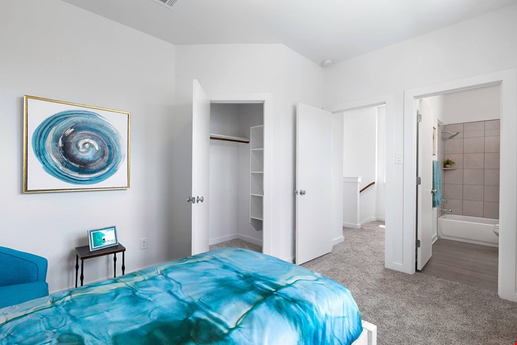 Trailside Oaks Image 14