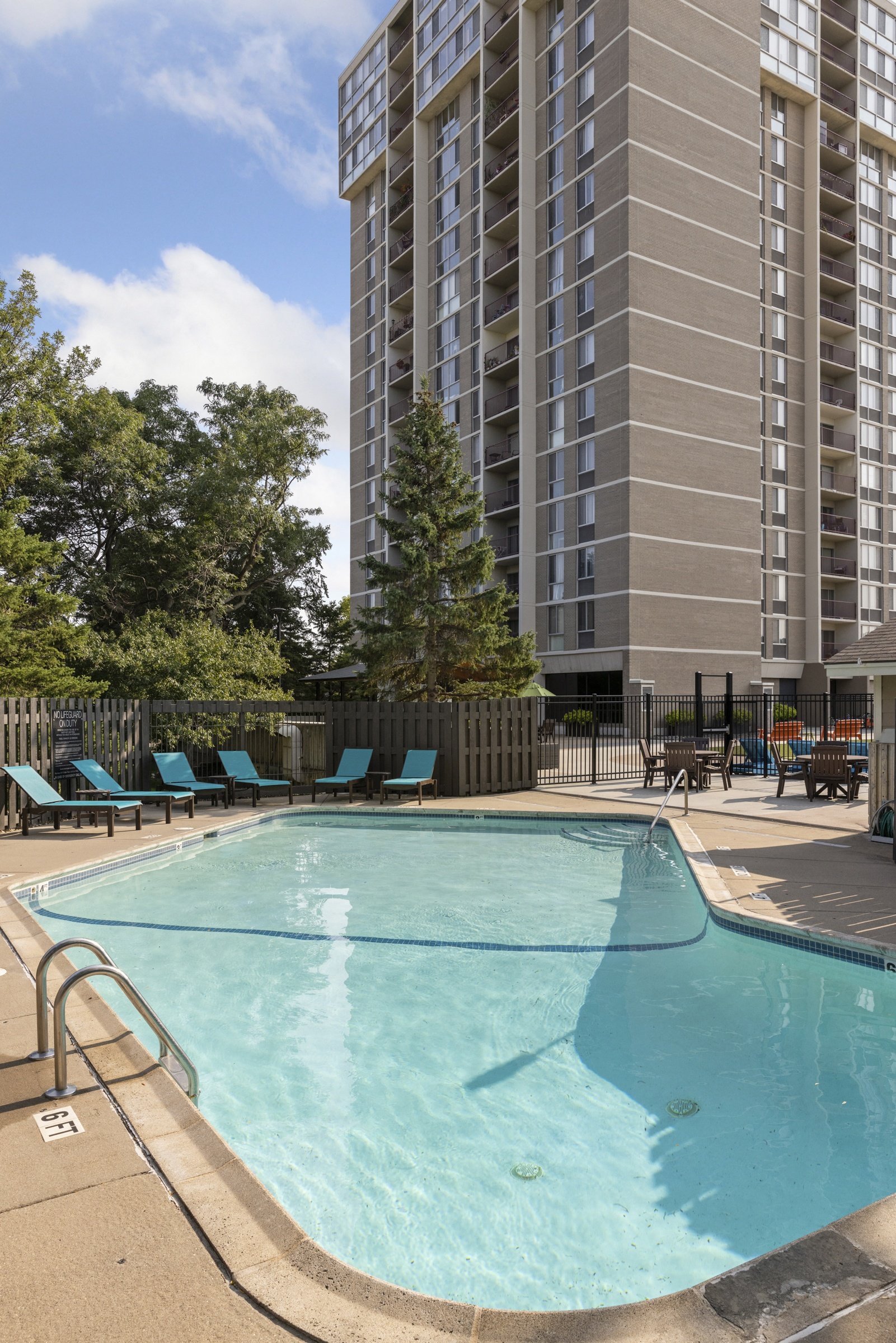 The Edina Towers Image 16