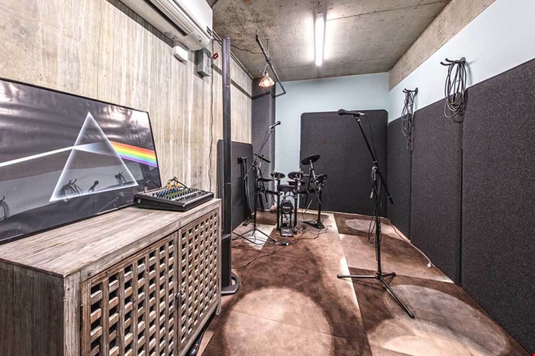 Apartments At Amli Arc Seattle Apartmentsearch Com