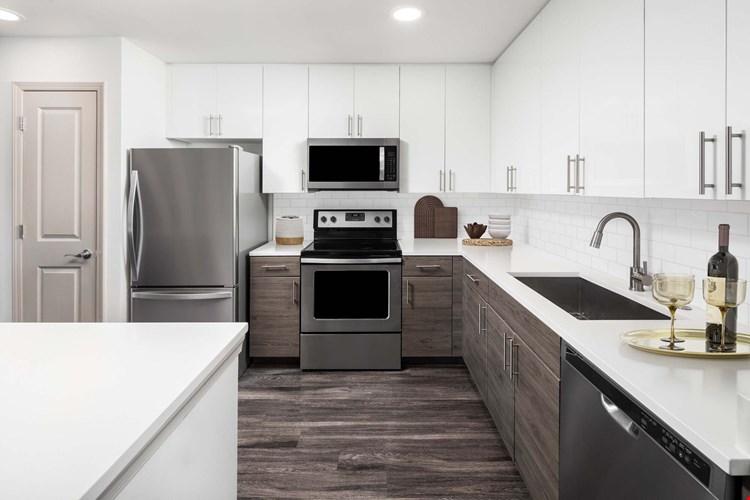 Camden Potomac Yard Image 21