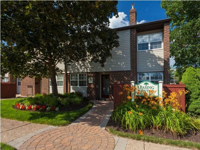 Regency Woods Image 2