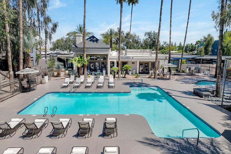 Take a dip in our resort-style pool or lay out on our expansive sundeck.