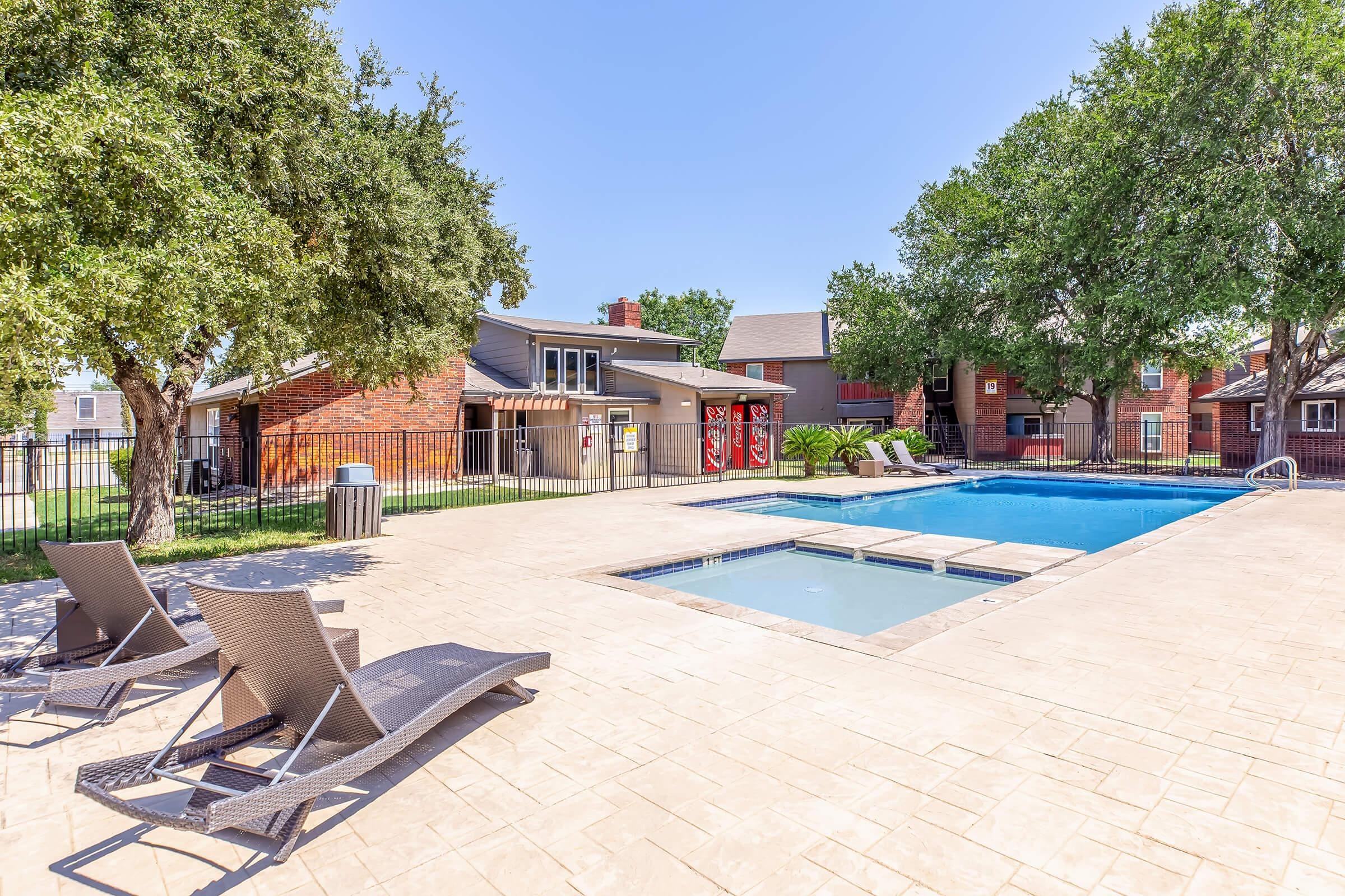 Loma Vista Apartments Image 1