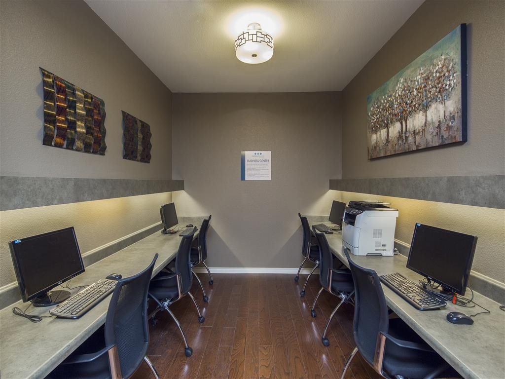 Emerald Village Image 4