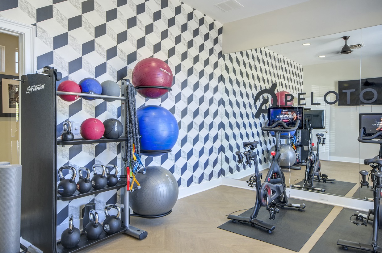 Yoga & Spin Room