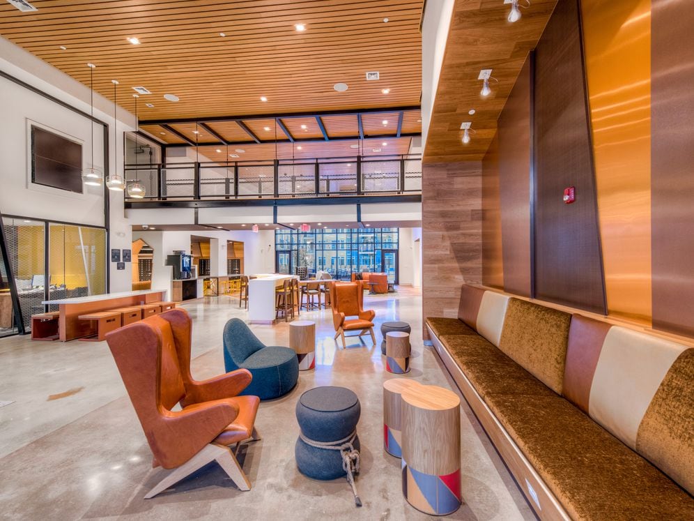 Lobby loft with common area seating