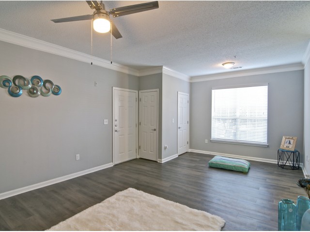 Park Creek Apartments Image 11