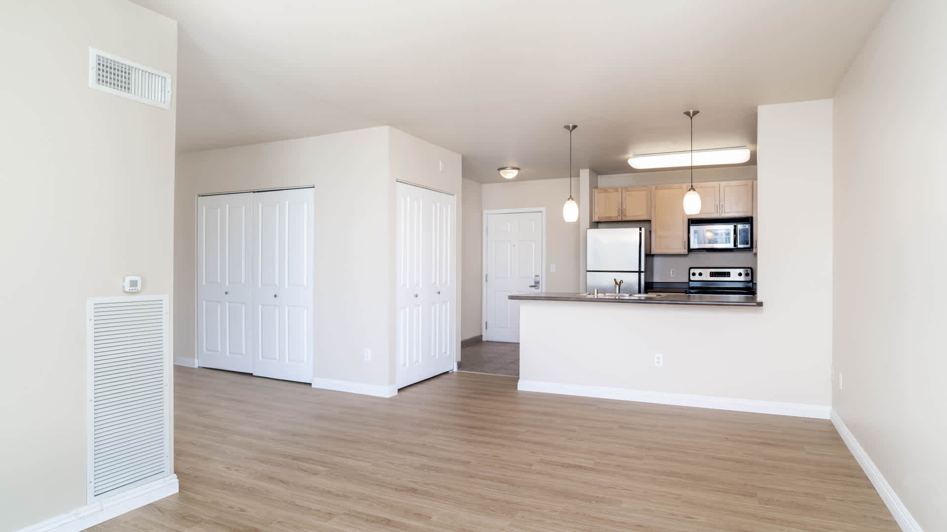 Market Street Village Image 4