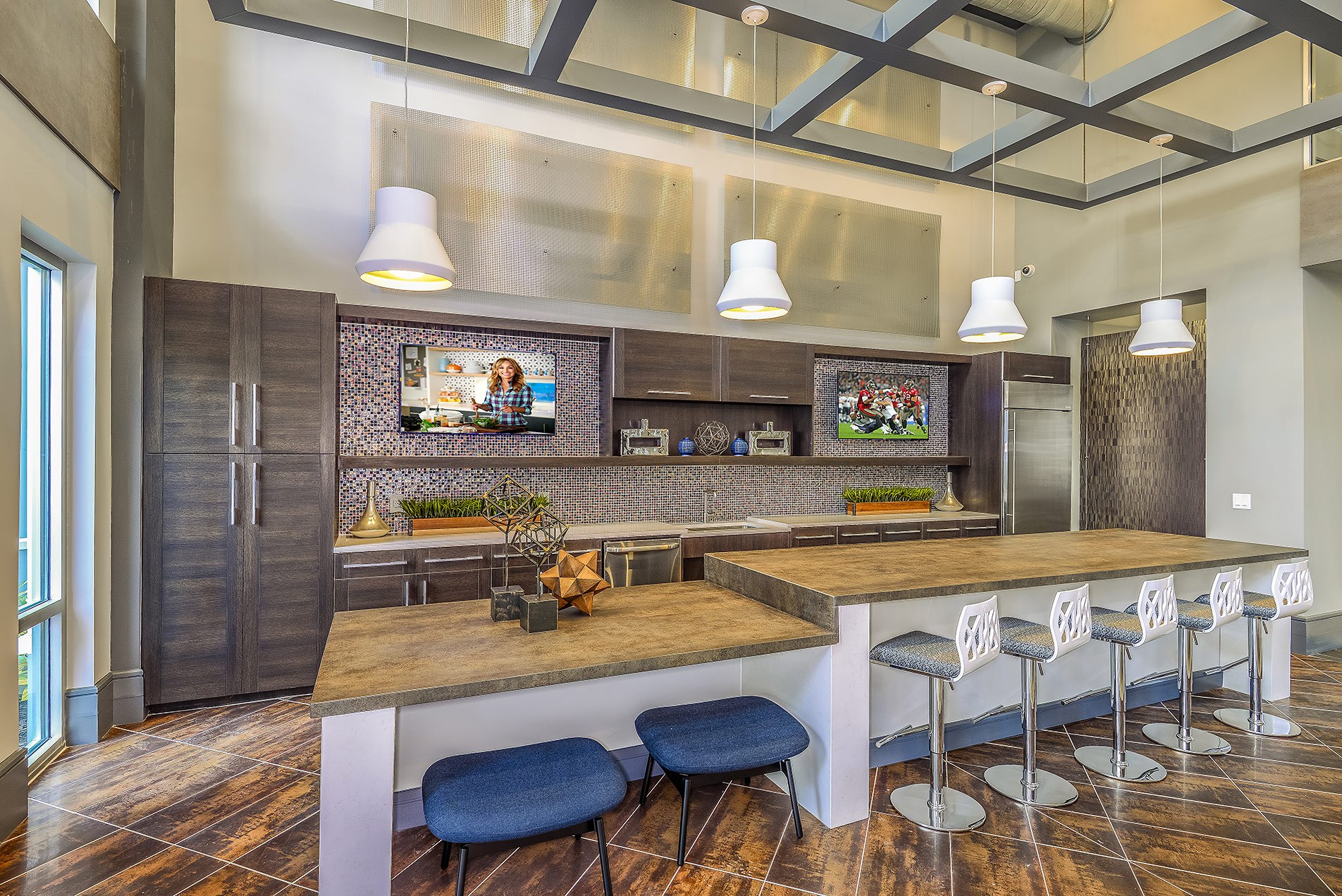 Grady Square Image 46