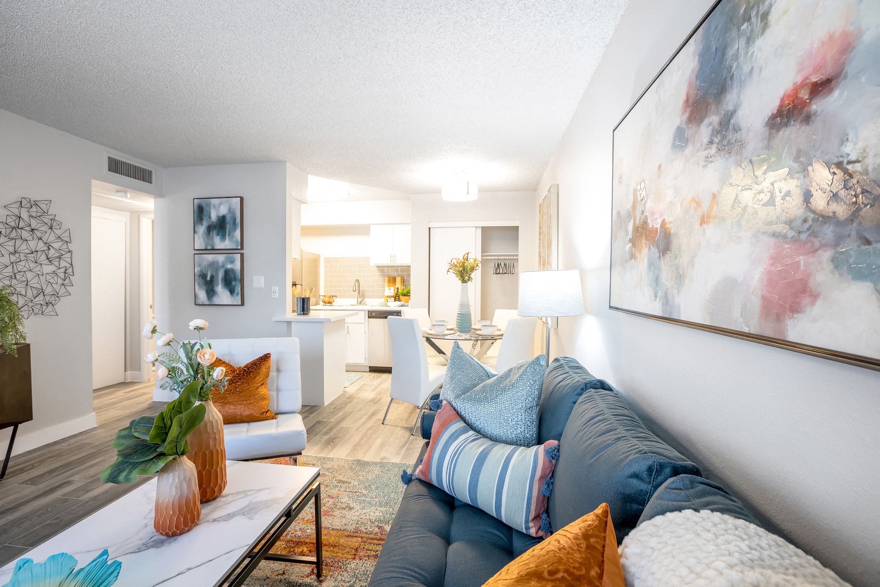 The Mod Apartments Image 5