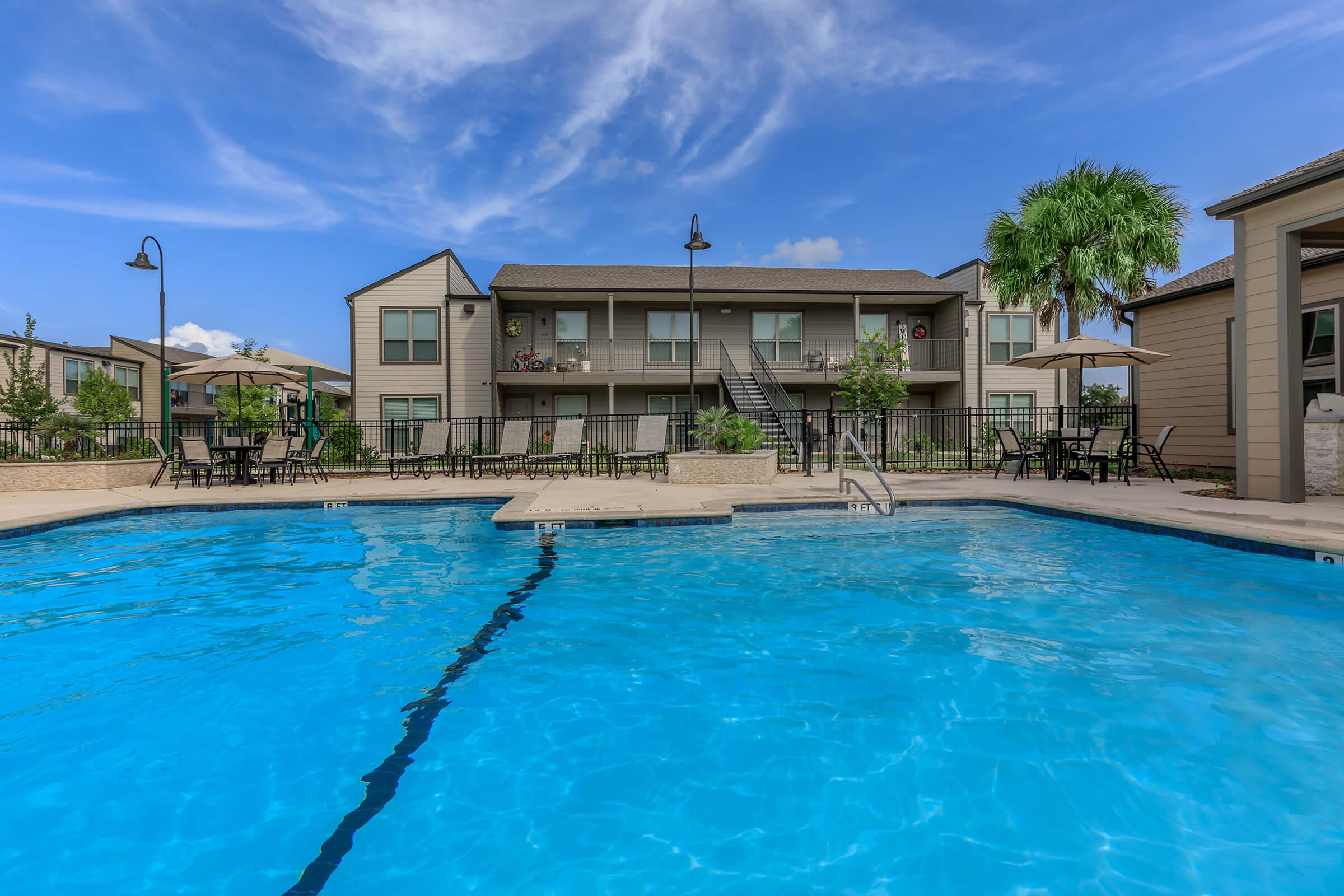 Willow Creek Manor Image 1