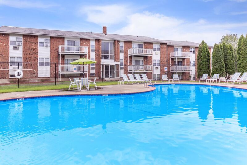 Parkview Apartments Image 4