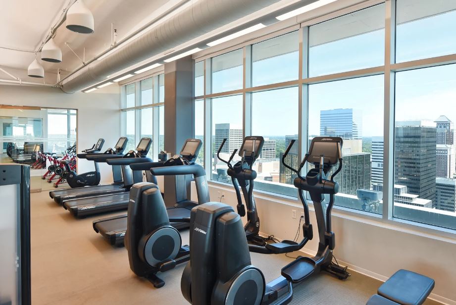 Two Twelve Clayton Image 14