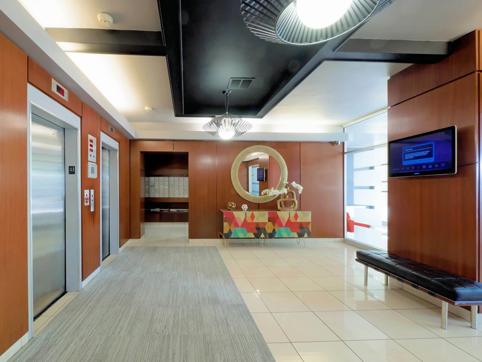 The Van Der Rohe Image 7