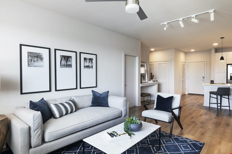 The Allure at Gateway Image 6