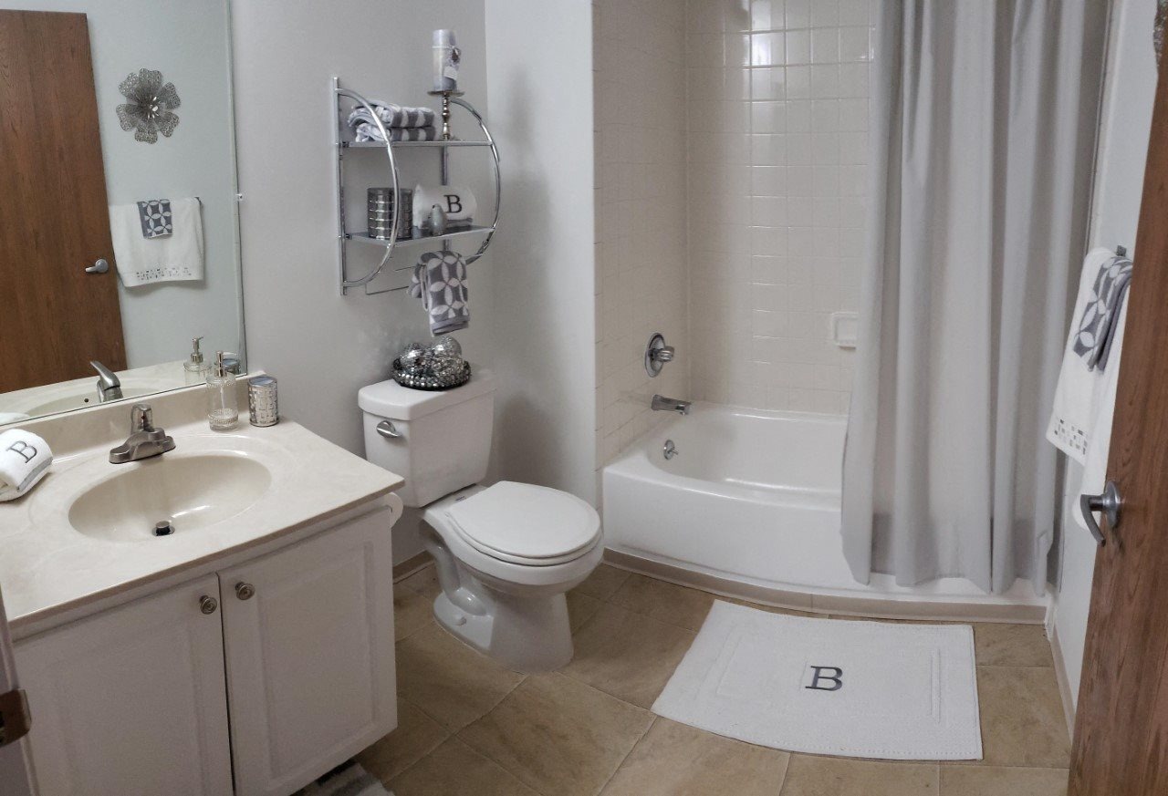 Brookwood Apartments Image 7