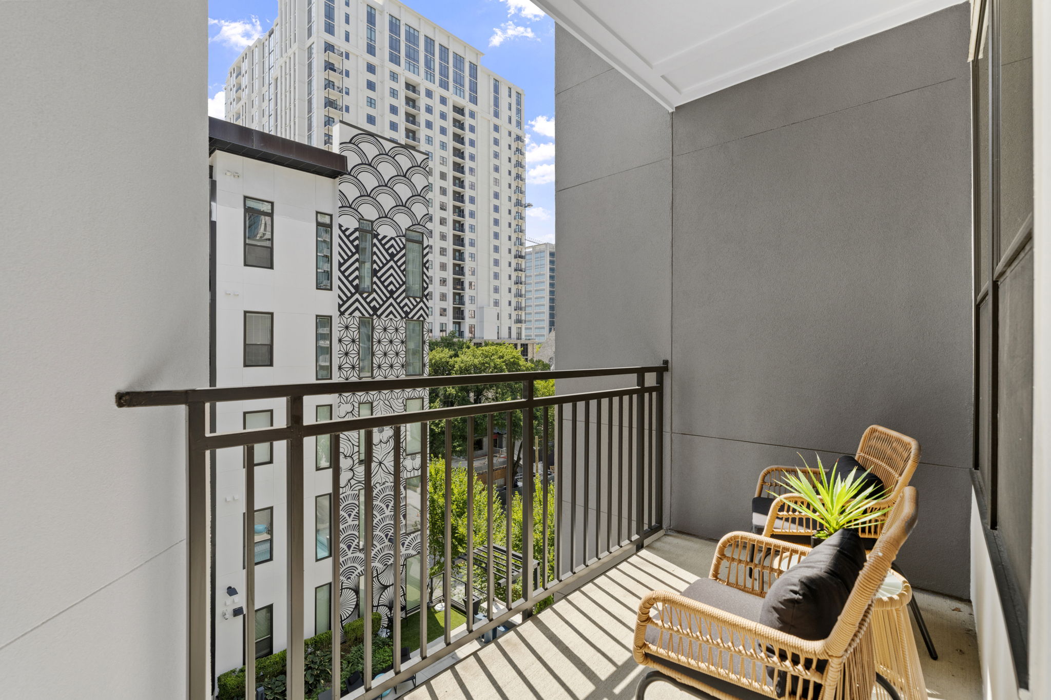 Axis Midtown Image 18