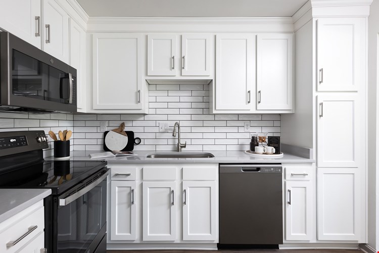 Hurstbourne Grand Apartments Image 102