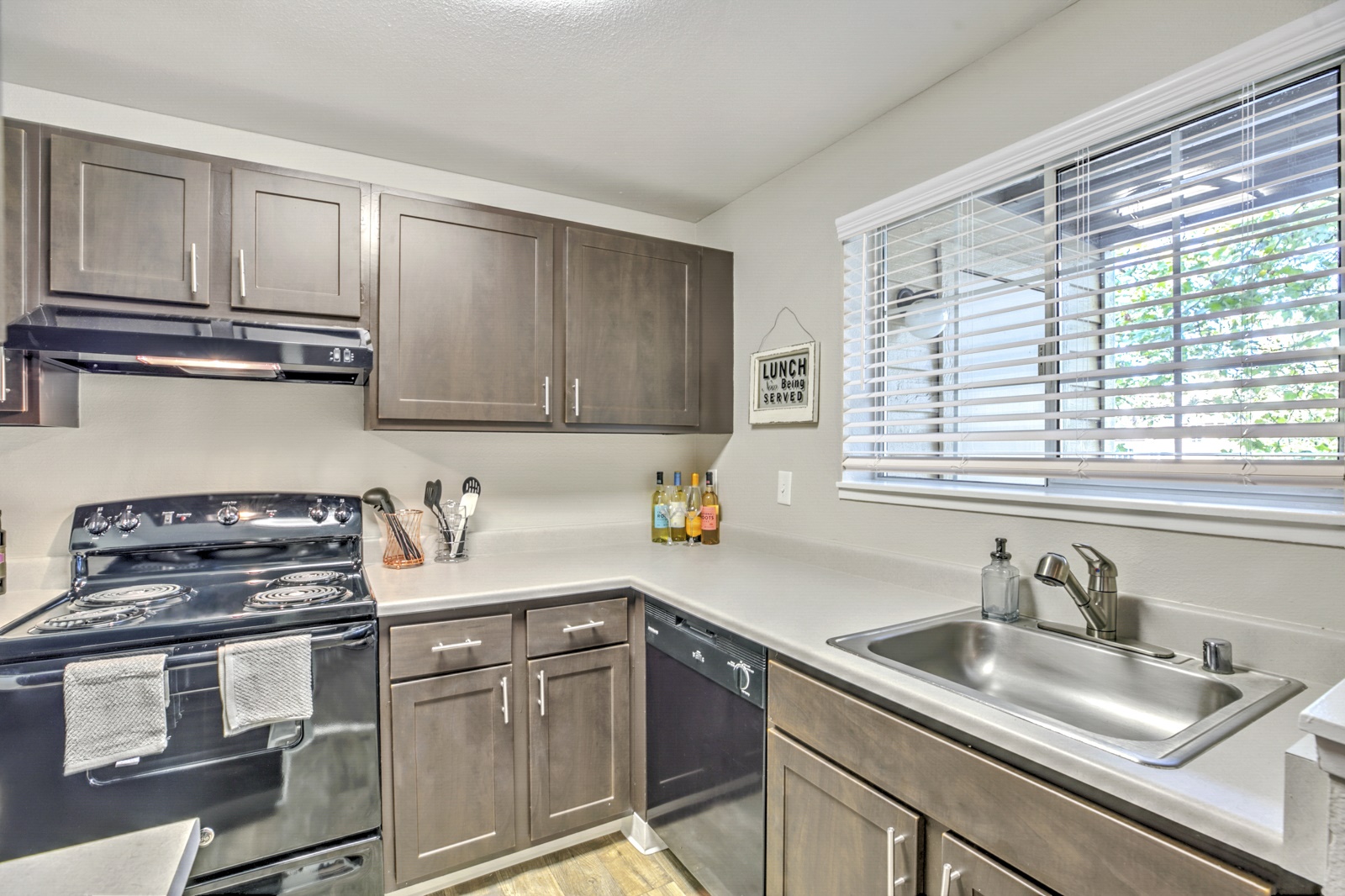 Windsor Apartments Kitchen Counter and Appliances