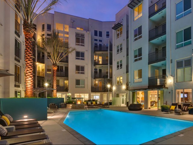 Wilshire La Brea Image 17