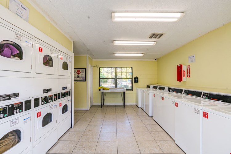 Fernwood Grove Apartments Image 10