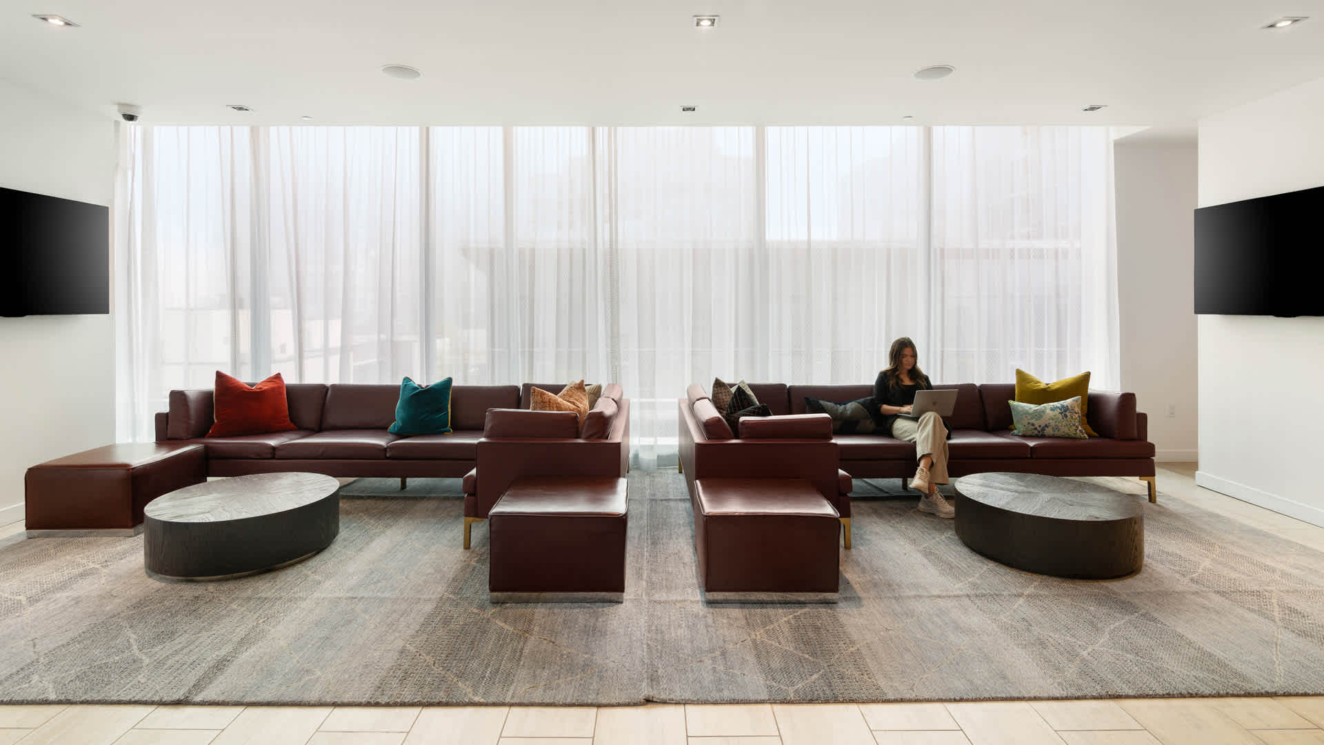 340 Fremont Image 54