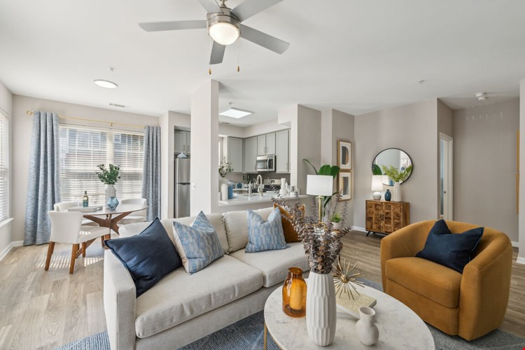 Riverside Station Image 2