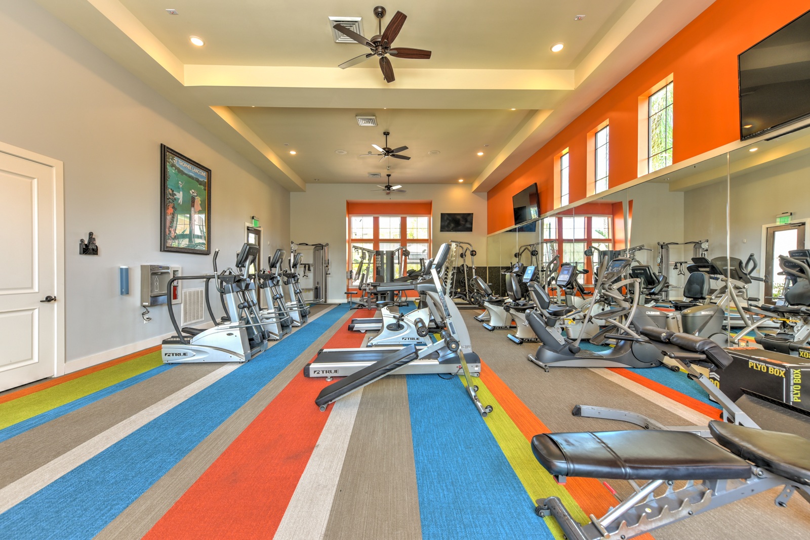 Hacienda Club Image 9