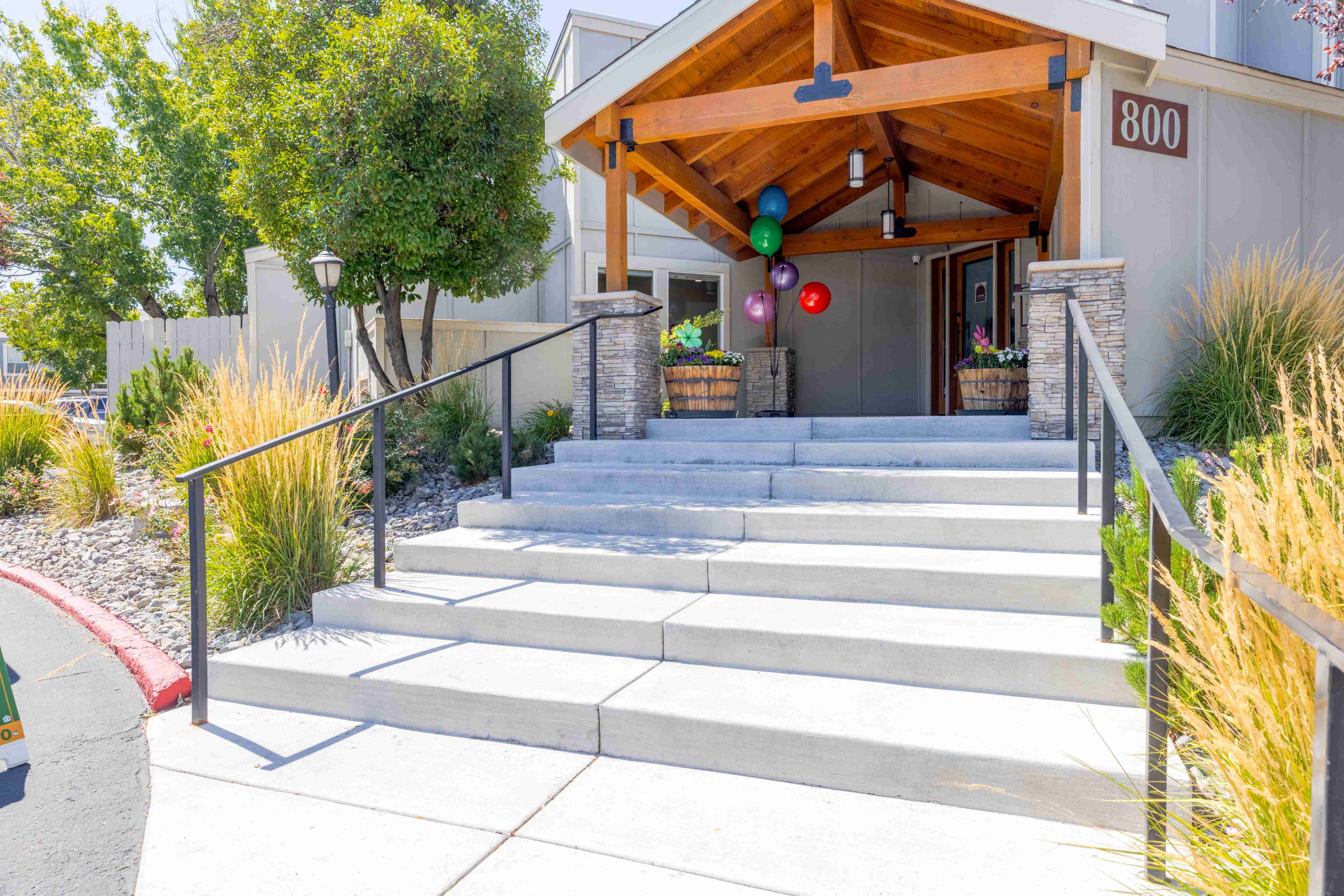 The Lodge at McCarran Ranch Apartment Homes Image 16