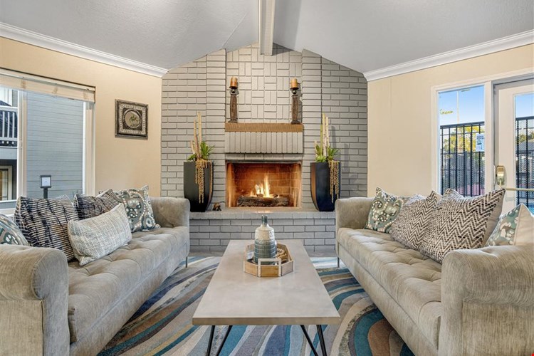 Sandpiper Village Apartment Homes Image 9