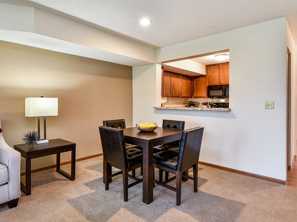 Birch Lake Townhomes Image 11