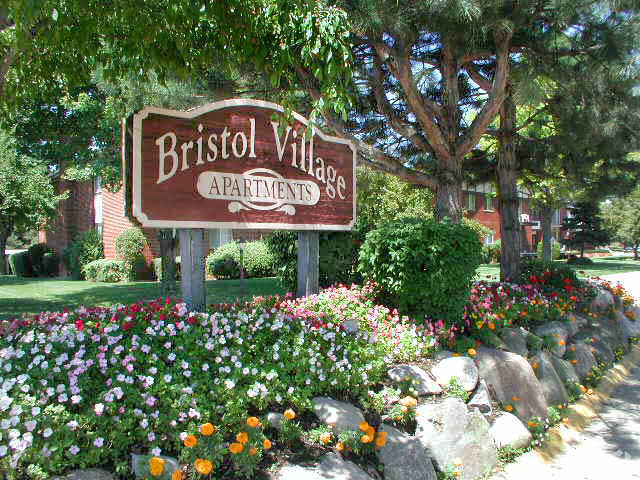 Bristol Village Sterling Heights See Pics Avail