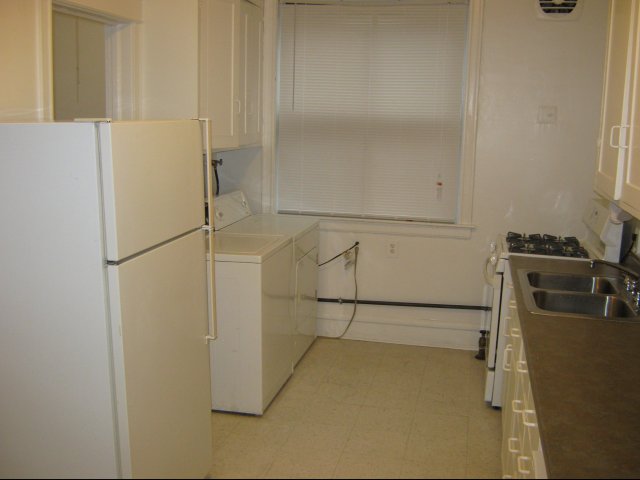 1358 E 58th Street Image 12